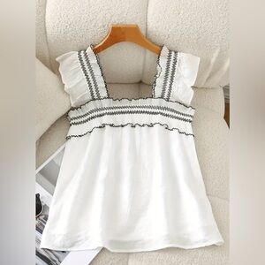 NWOT****White Ruffled Sleeveless Top